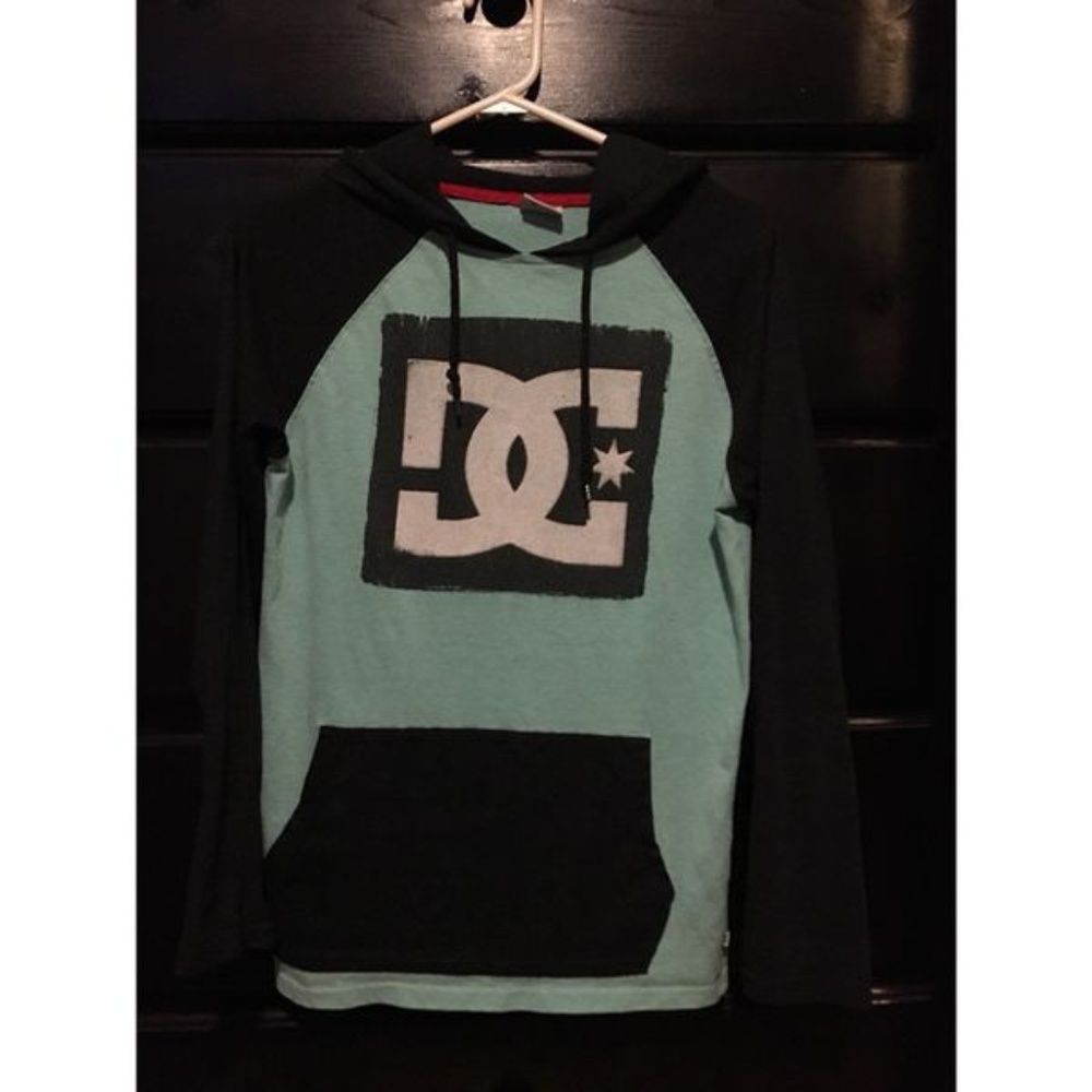 DC long sleeve hood shirt